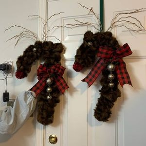 Christmas reindeer wreath decoration
